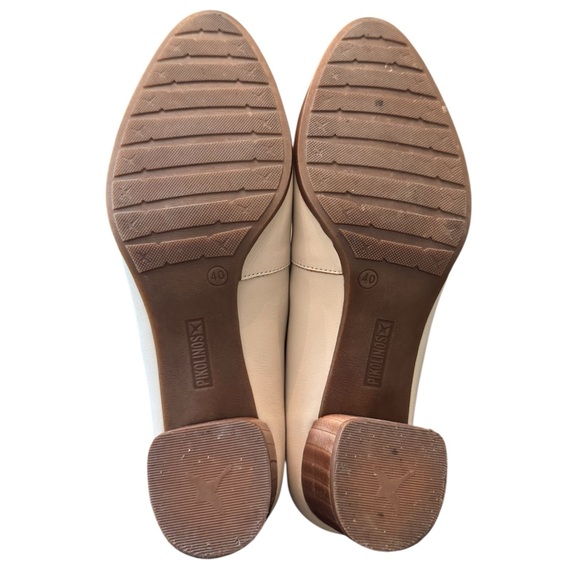 Pikolinos Calafat Cream Leather Pumps - Picture 2 of 10